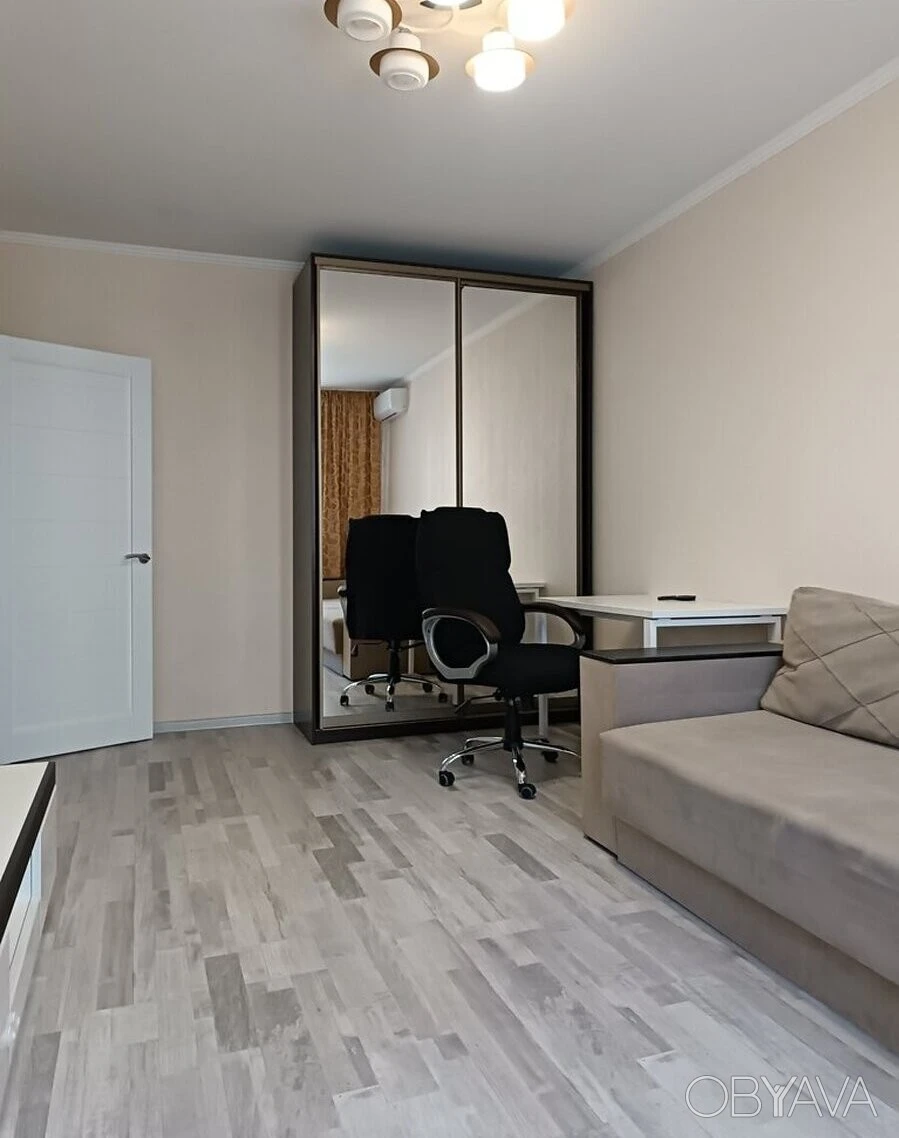 2-room apartment, Sofia Rusova Street, 3