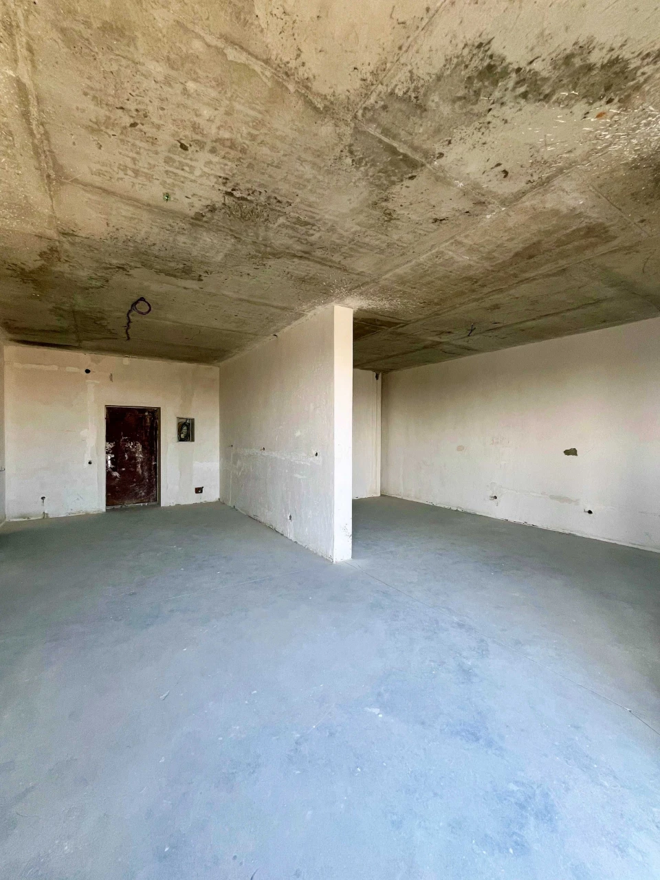 3кім квартира 89м² під ремонт пров. Лабораторний 6. Печерськ