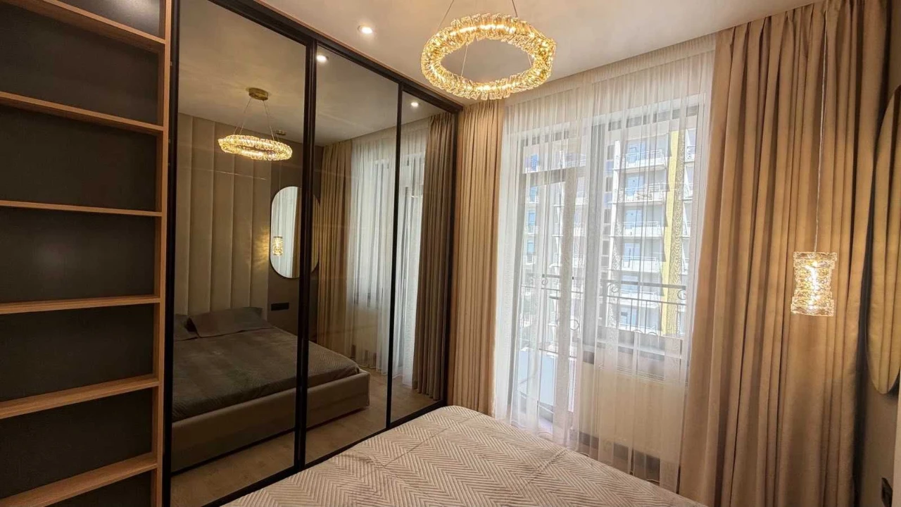 Продам 2-х ком. классную, стильную квартиру в ЖК "Акрополь"!