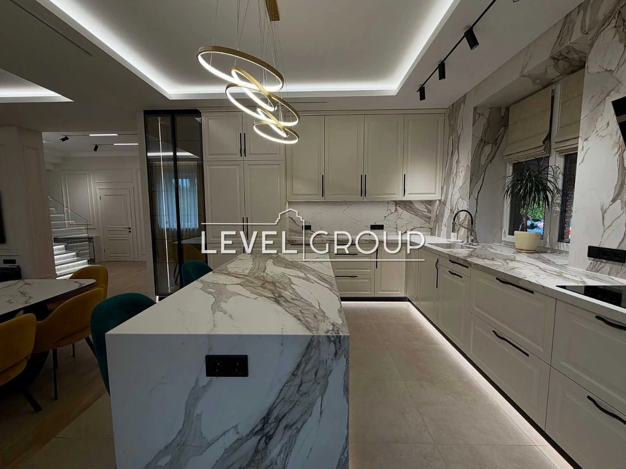 Продаж Ексклюзивного будинку 500кв.м з авторським ремонтом,