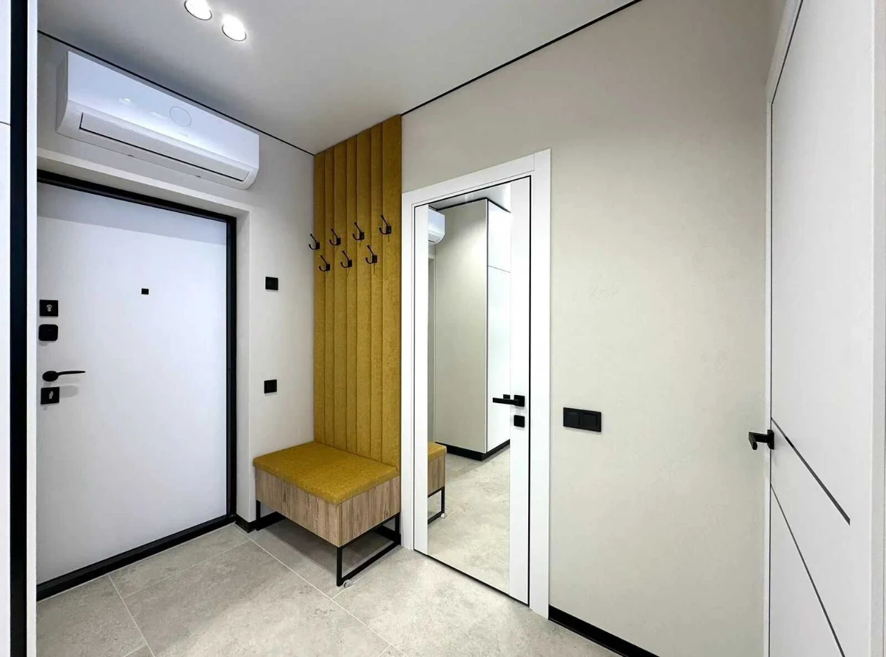 Продаж 1-кім квартира укомплектована Центр. ЖК Light Home