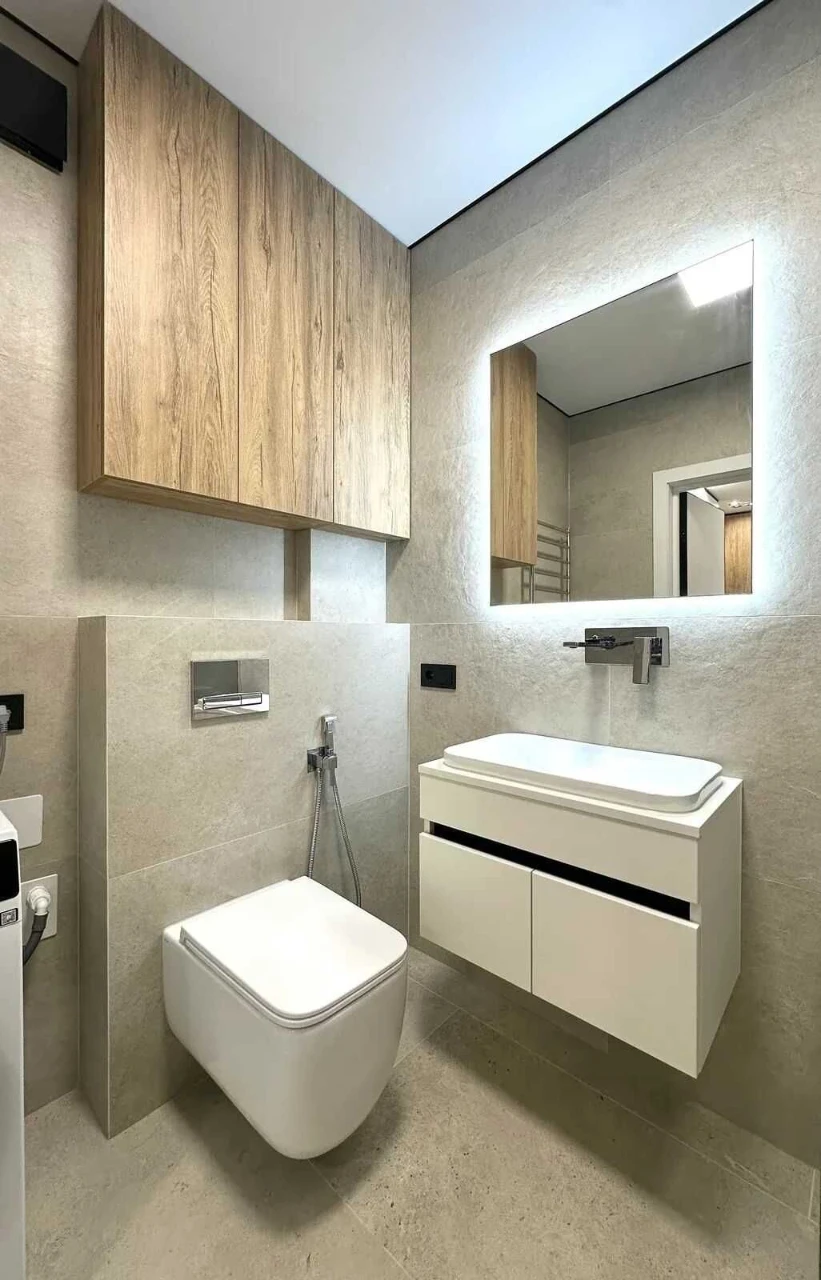 Продаж 1-кім квартира укомплектована Центр. ЖК Light Home