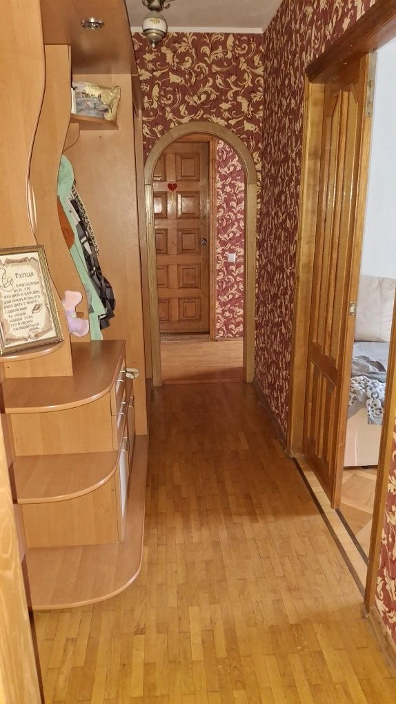 Продаж трикімнатної квартири