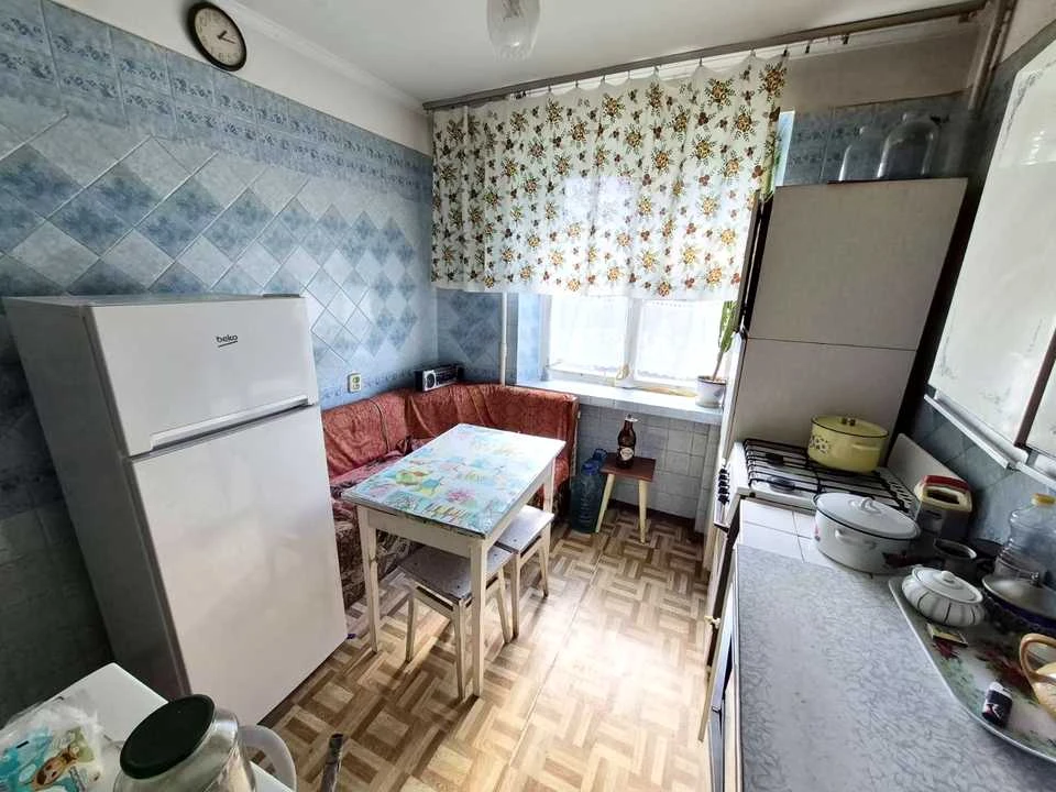 Квартира. Київ, Юрія Литвинського вул. (Російська)