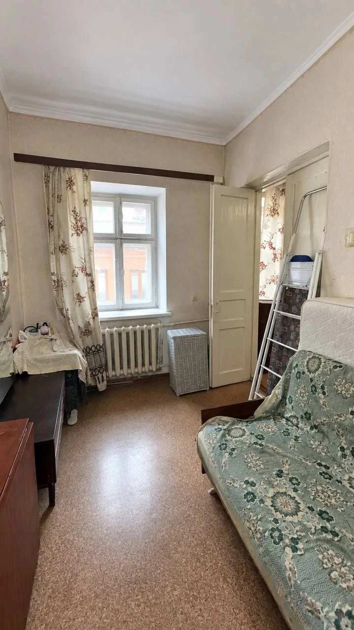 Продаж 2-кімнатної квартири в центрі Одеси, 40 м², 2/2, АГВ,