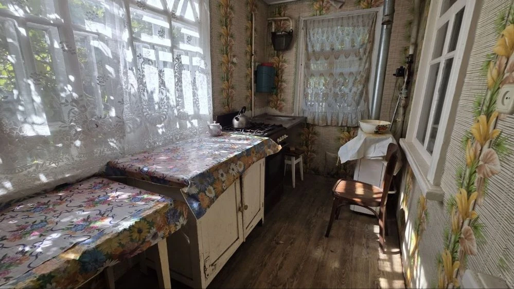 Продам будинок з ділянкою