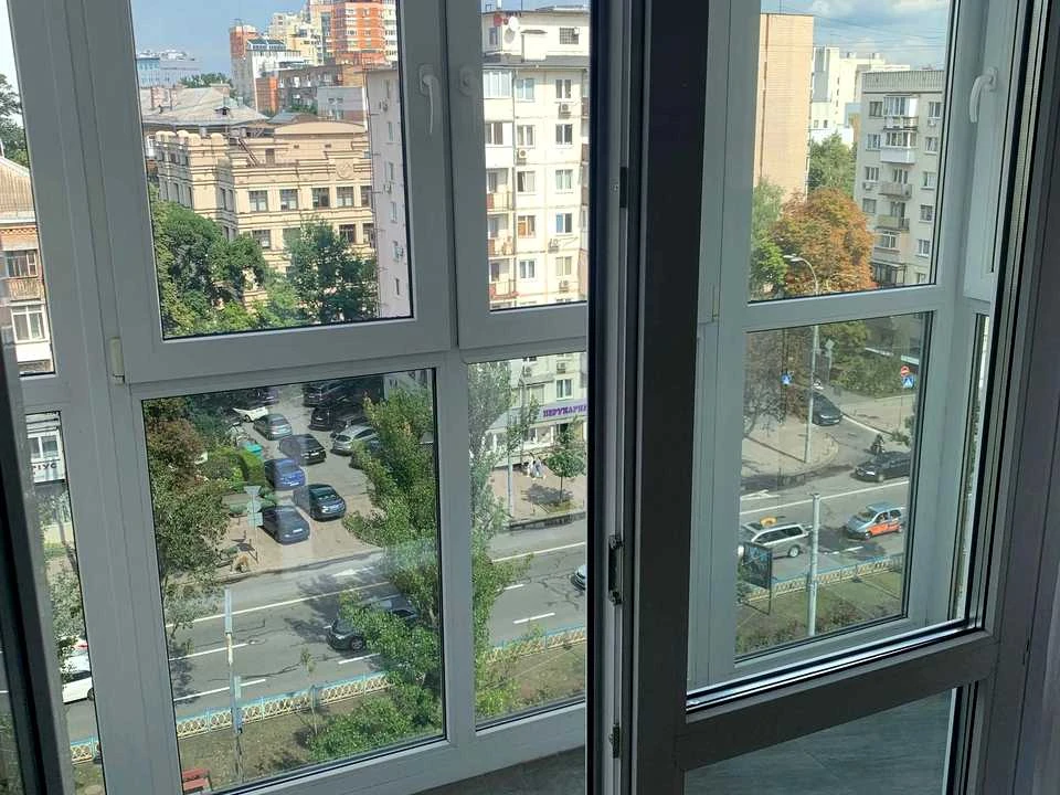 Квартира. Київ, Лесі Українки бульв.