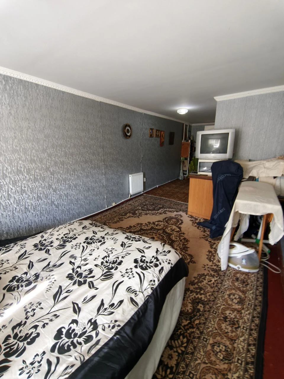 Продам частину будинку Казбет