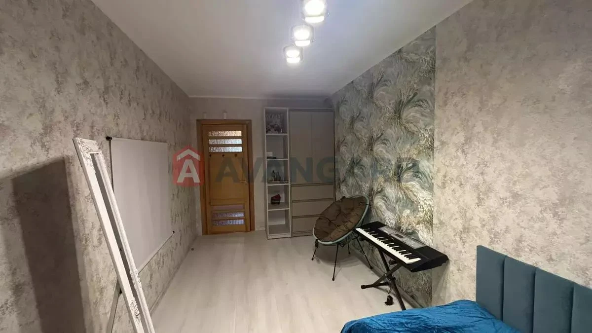 Продам затишну 3-кімнатну квартиру на ж/м Сонячний
