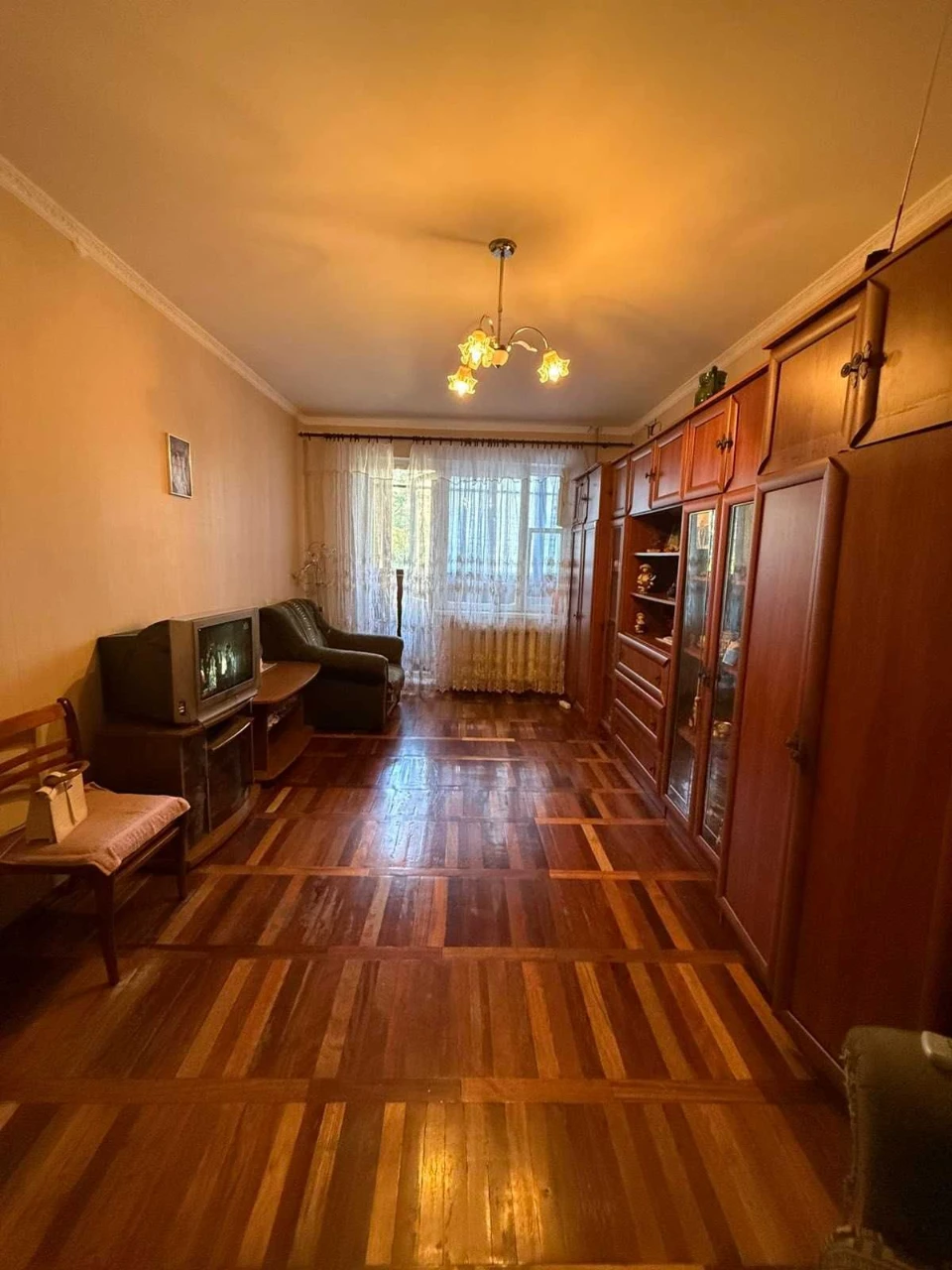 Продам однокомнатную квартиру .