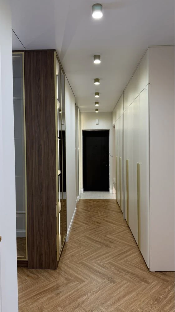 Нова 2-х кімнатна. Боздош. Газ. 72 м.кв.