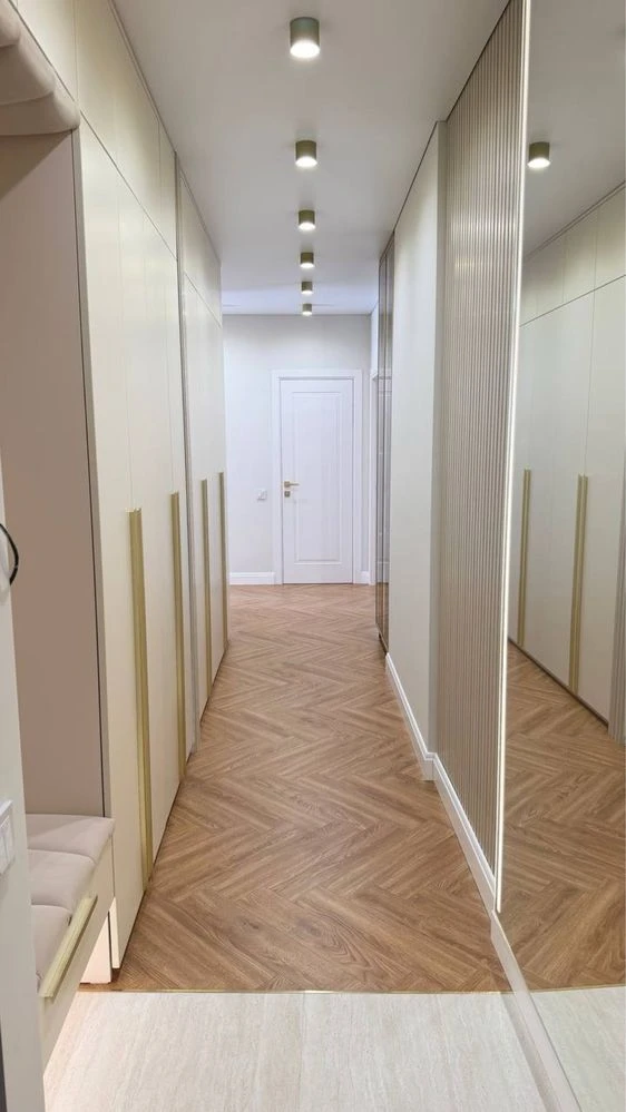 Нова 2-х кімнатна. Боздош. Газ. 72 м.кв.