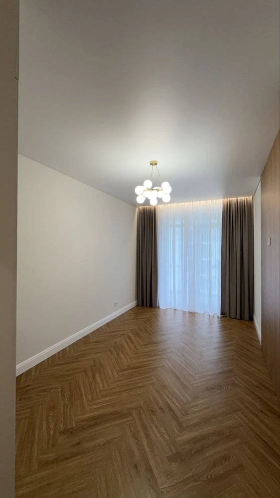 Нова 2-х кімнатна. Боздош. Газ. 72 м.кв.