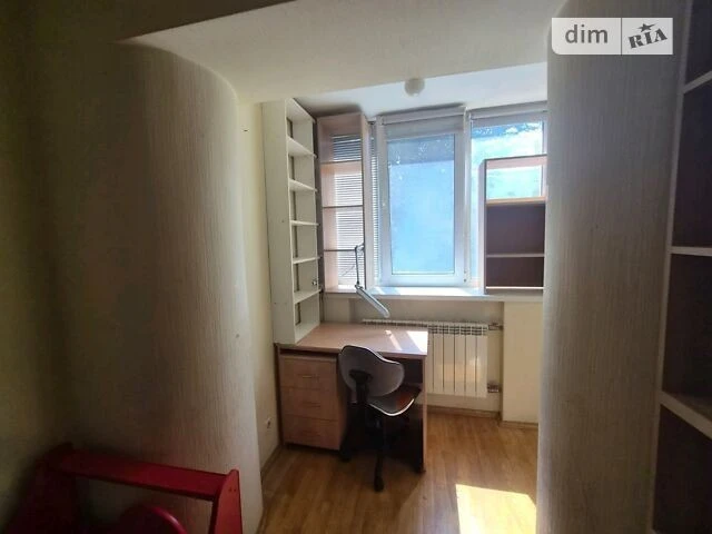 Sale of 3-room apartment 60 sq. m. on Pochainynska Street 57-59 • ID