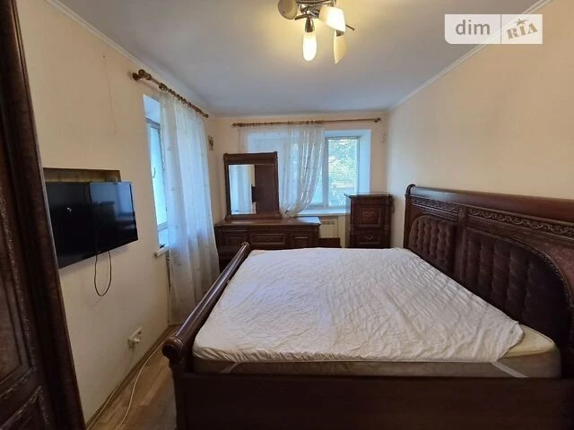 Sale of 3-room apartment 60 sq. m. on Pochainynska Street 57-59 • ID