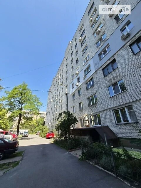 Sale of 3-room apartment 60 sq. m. on Pochainynska Street 57-59 • ID