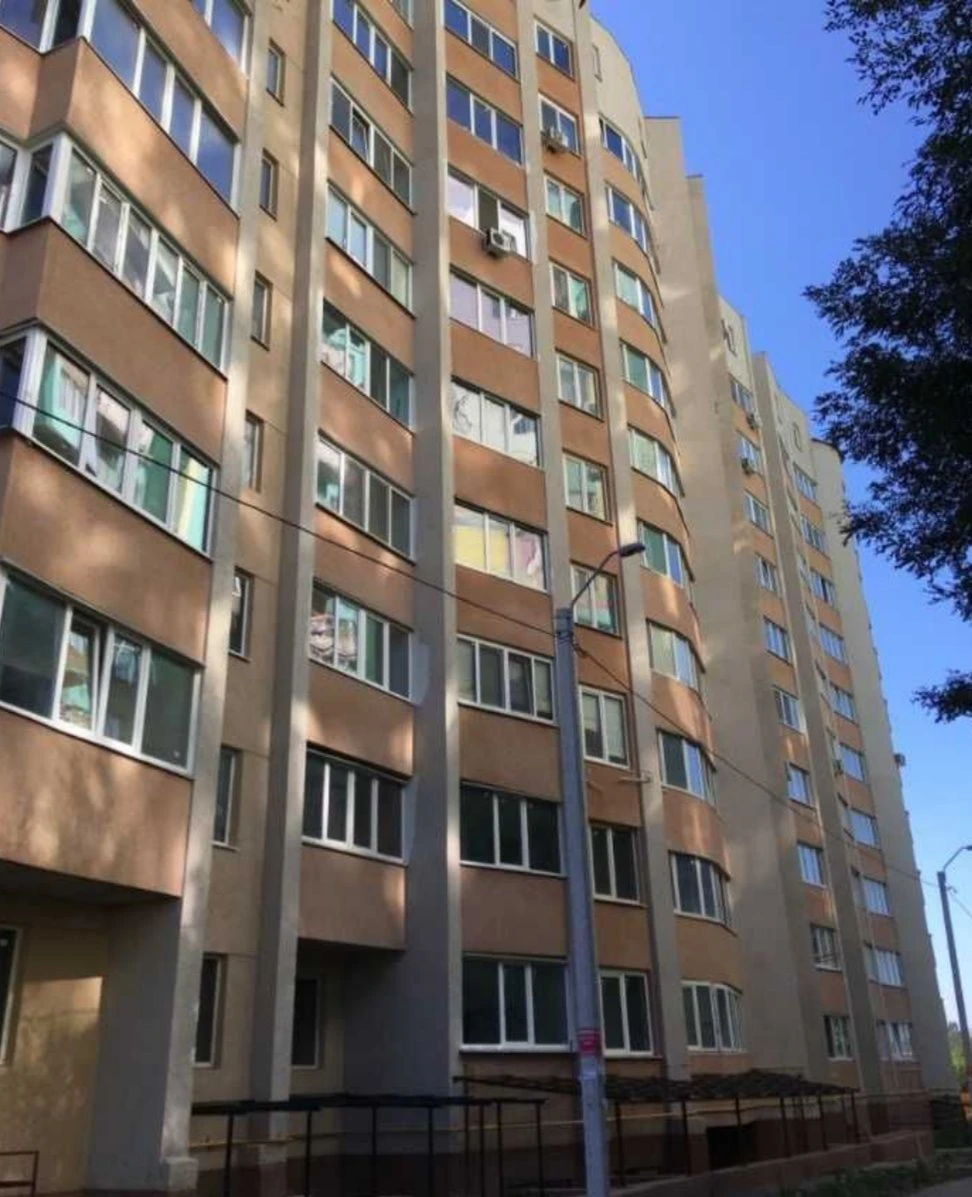 2х комн. квартира  59 кв.м в ЖК , 1 эт./10эт. доме, красный
