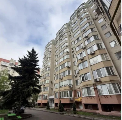 2х комн. квартира  59 кв.м в ЖК , 1 эт./10эт. доме, красный