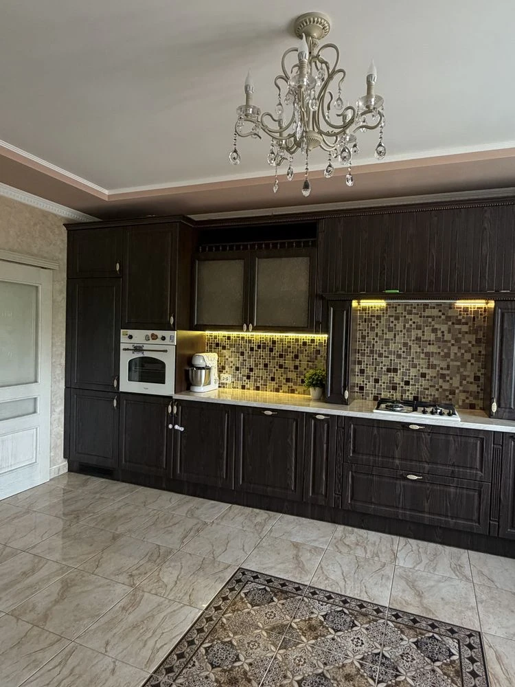 Продаж 3х кімнатної квартири вул. Вишнева