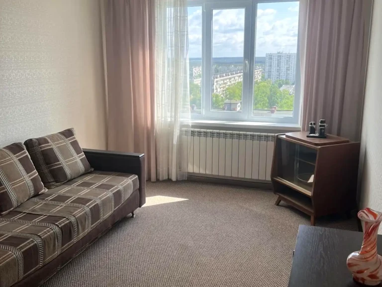 Оренда квартири 2-кімн. 45 м² 16/16 пов.