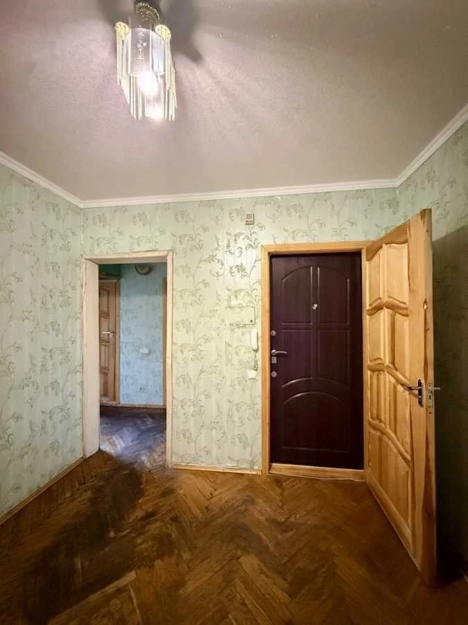Продаж 3-кімнатної квартири 76 м², Академіка Заболотного вул
