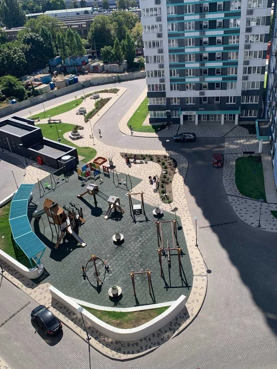 Двухкомнатная квартира в жк Скай Сити с ремонтом.