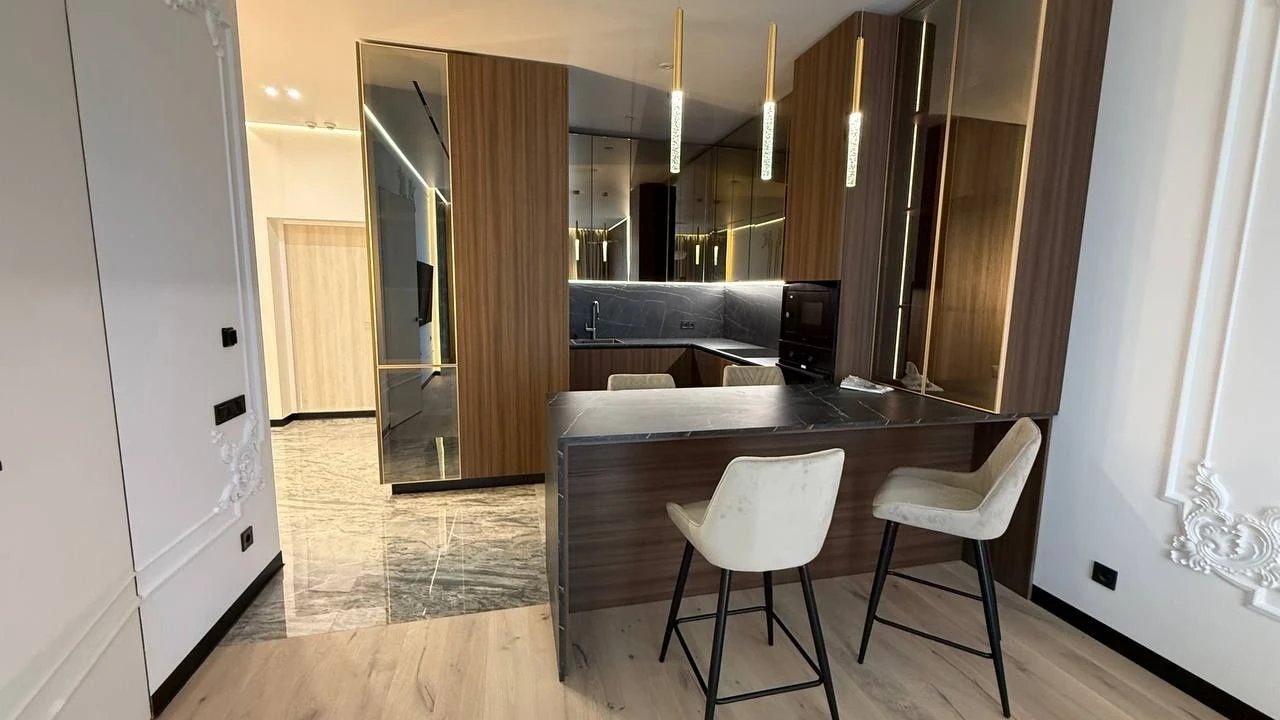 1-к  (56 м²)  ЖК Edelweiss House, Печерськ!