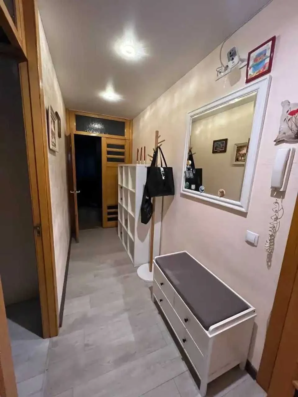 Продам 3-к квартиру с ремонтом на Малиновского, Солнечный