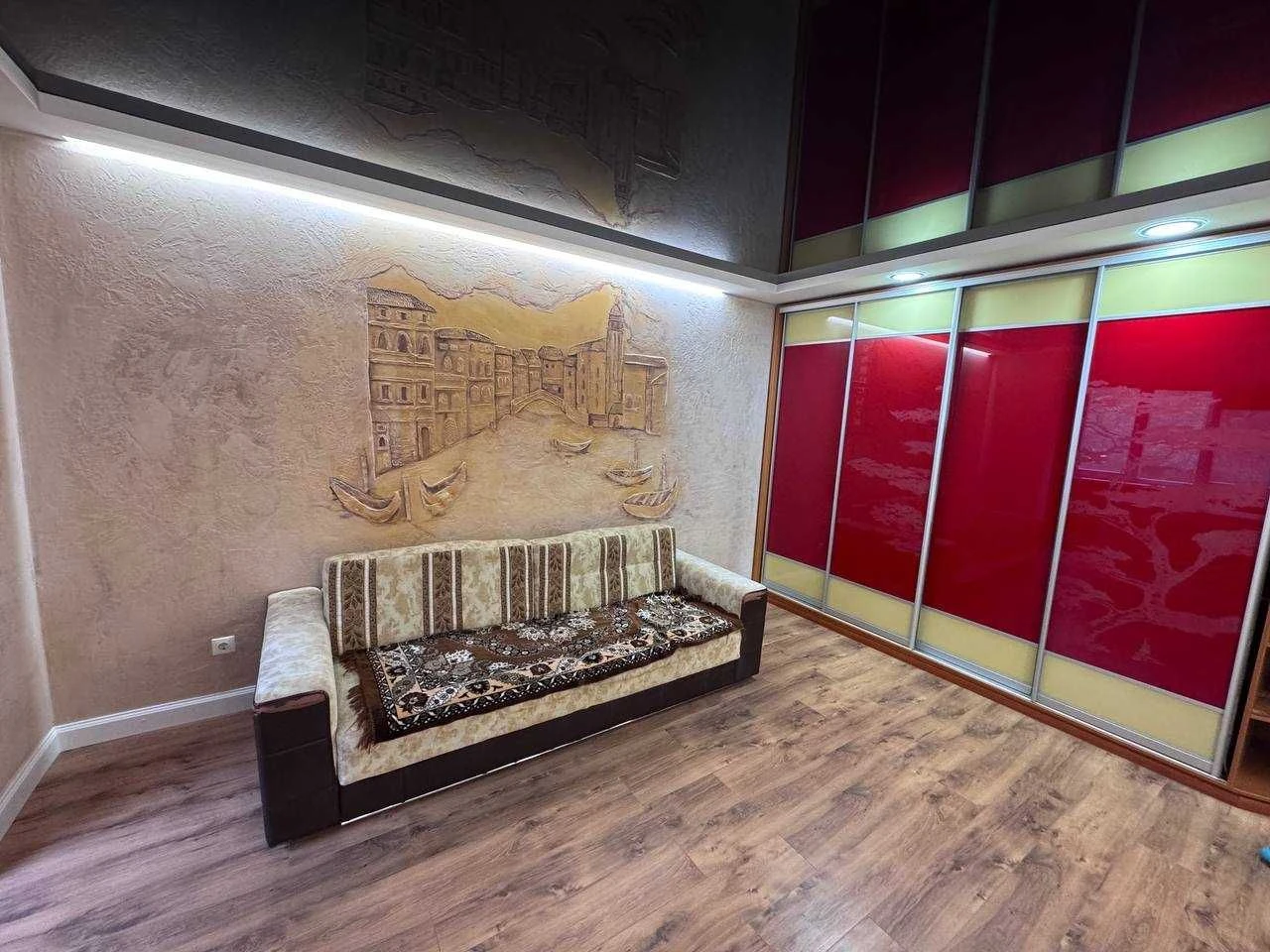 ПРОДАЖ 2-кімнатна квартира | 50 м² | 2 ПОВЕРХ