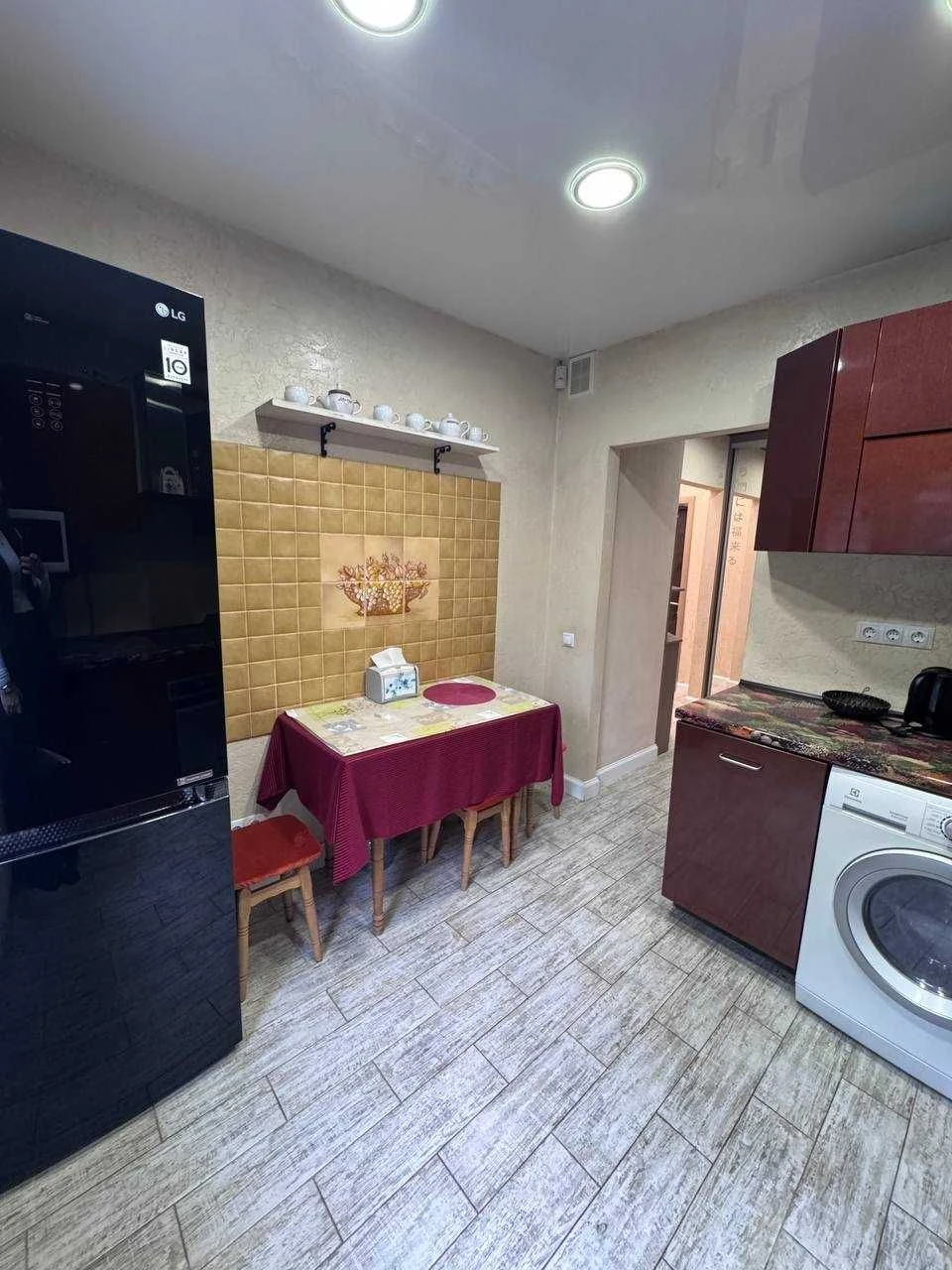 ПРОДАЖ 2-кімнатна квартира | 50 м² | 2 ПОВЕРХ
