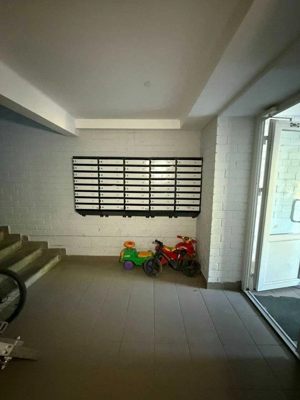 1 кімнатна квартира, пр. М.Грушевського, підходить під прогр