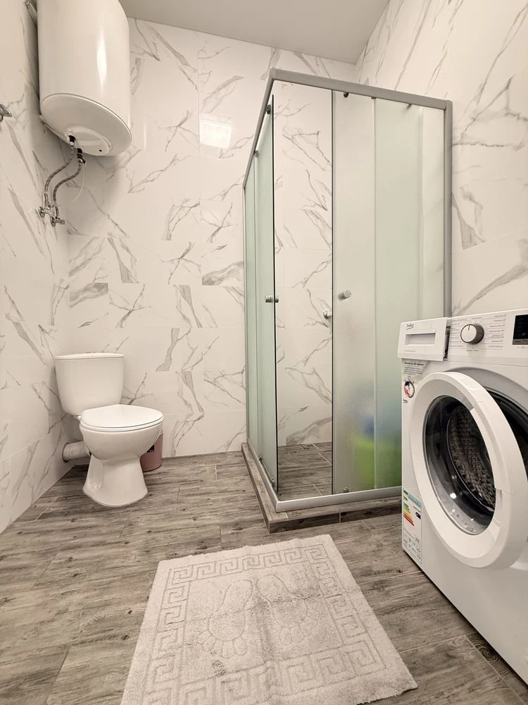 Продам Котовського квартра студія ремонт, меблі, всі лишаєть