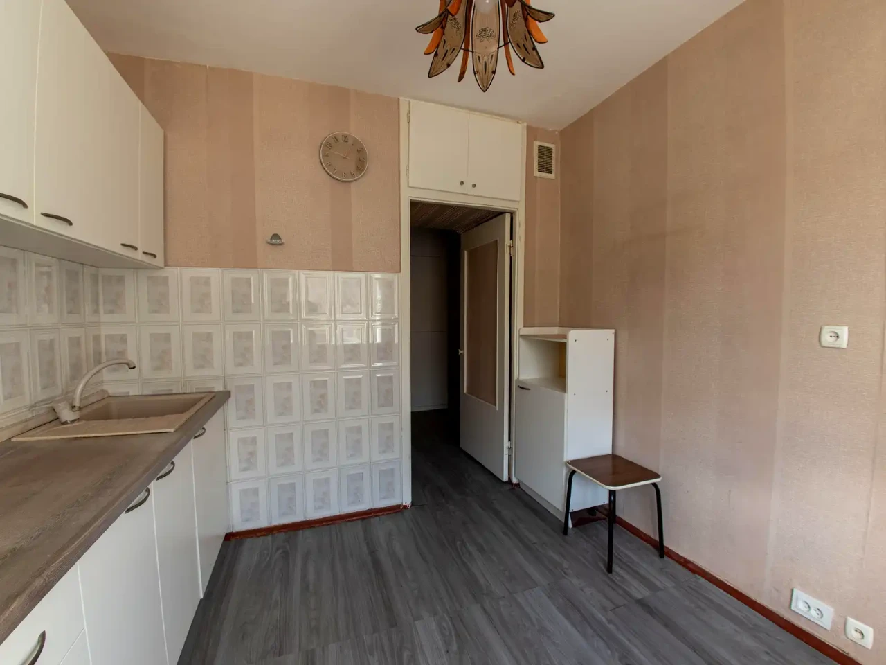 Продаж квартири 2-кімн. 53.7 м² 5/10 пов.