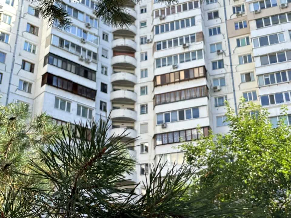 Квартира. Київ, Левка Лук'яненка вул. (Маршала Тимошенка)