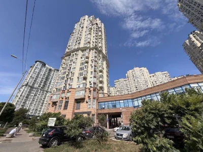ШВИДКИЙ ПРОДАЖ! НАЙВИГІДНІША ЦІНА В ЖК Пори  Року .Топ локац