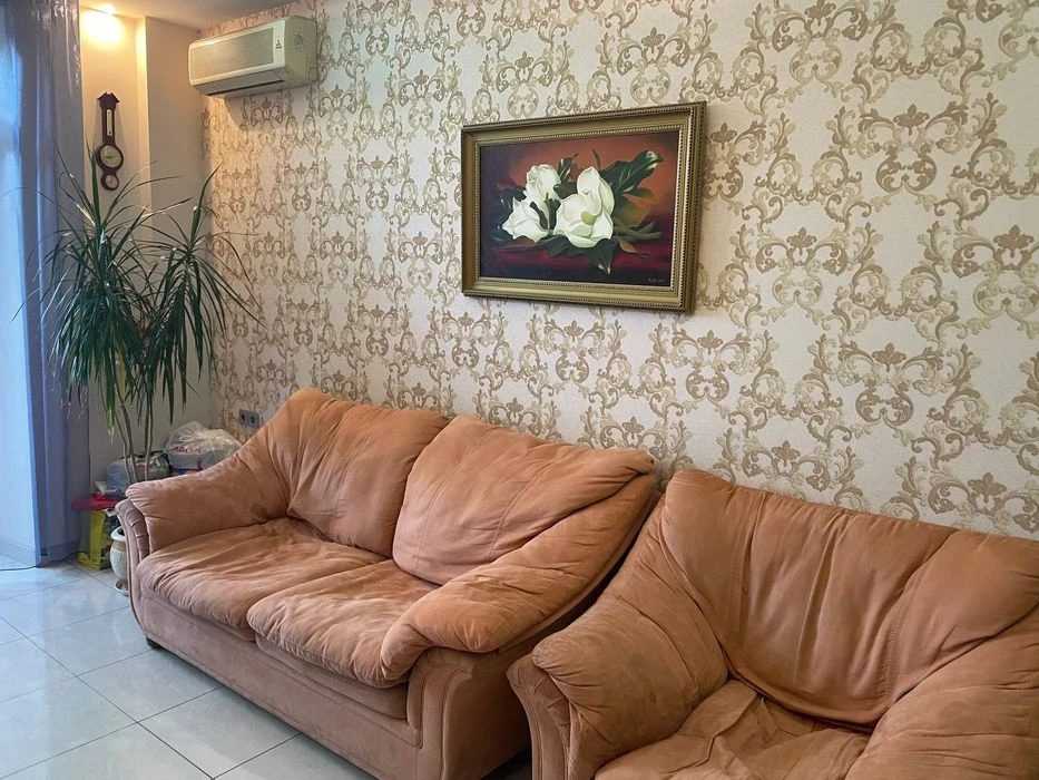 Продаж 3 х кім.кв. " Сталінка" Терміново, зниження ціни  пло