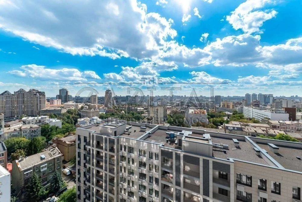 For sale / Apartment / 81 m2 / Residential complex Yaroslaviv Grad / Shevchenkivsk