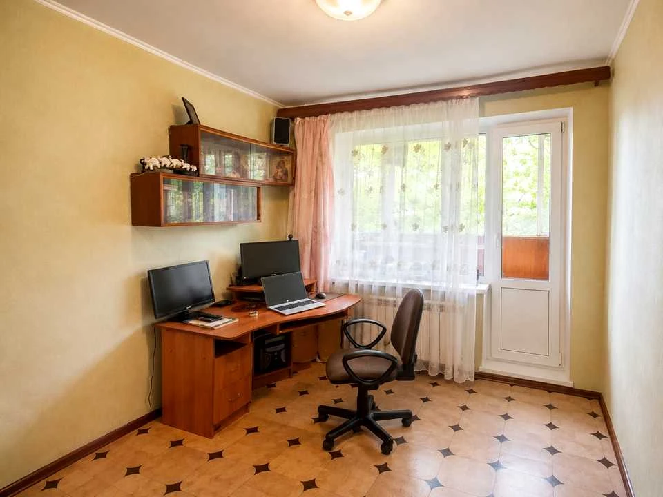Apartment. Kharkiv, Gvardeytsiv-Shyronintsiv st.