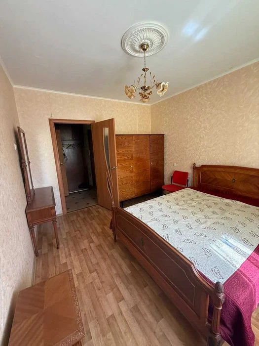 Продам 2-х ком. квартиру Вильямса/Королева в хорошем состоян