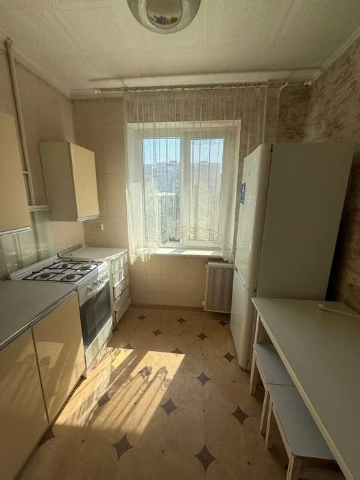 Продам 2-х ком. квартиру Вильямса/Королева в хорошем состоян