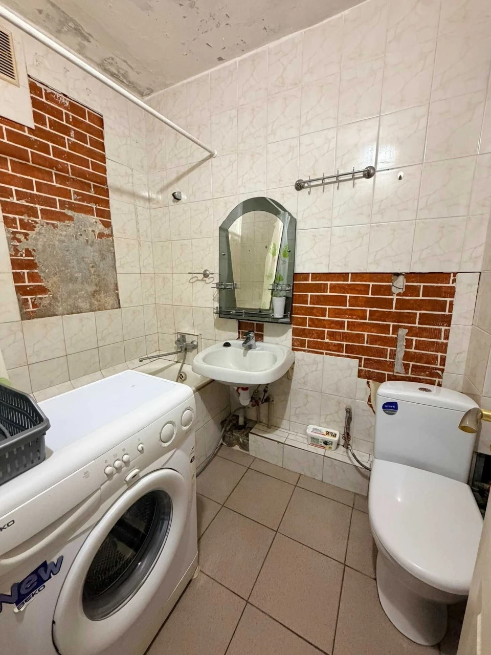 Оренда 1к біля метро Голосіївська- 5хв. пішки, та парку.