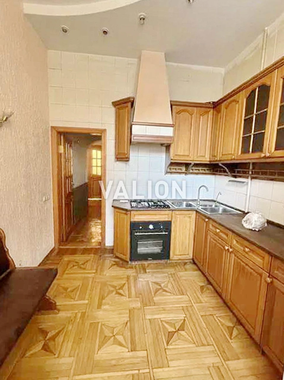 Продаж 3к квартири 75кв.м в царському будинку, вул.Гончара О