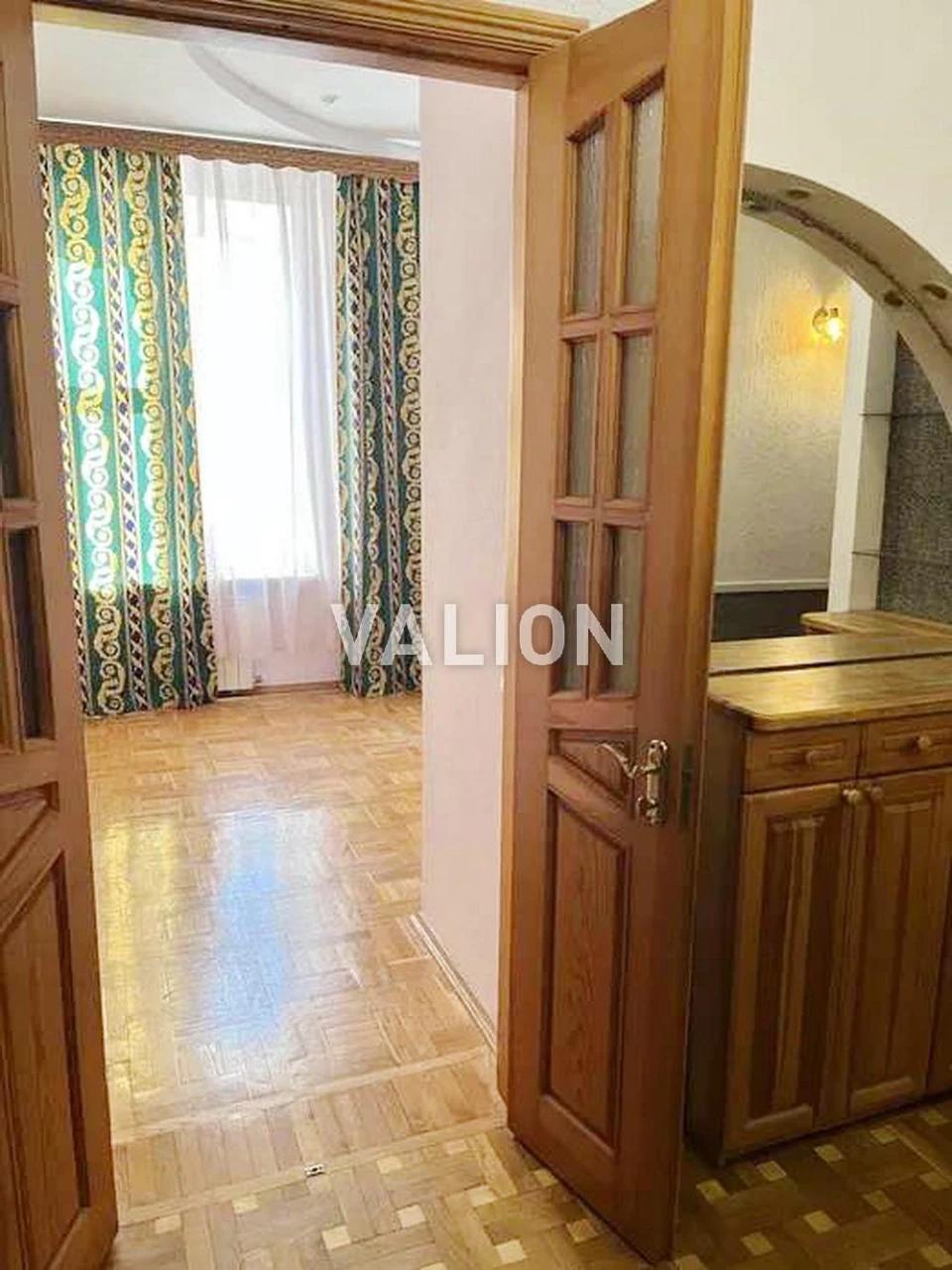 Продаж 3к квартири 75кв.м в царському будинку, вул.Гончара О