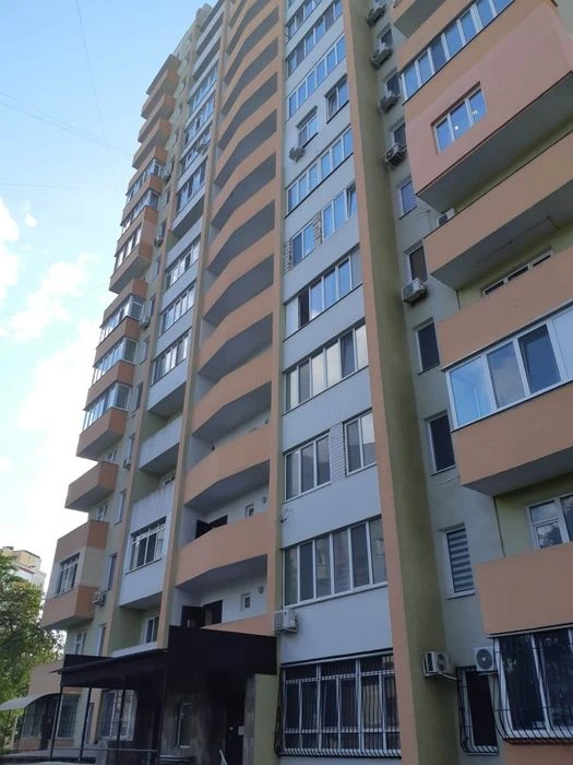 Срочно продажа квартиры 3 комната 90 м2м
