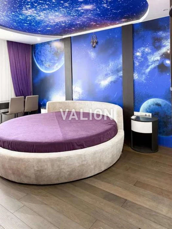 Продаж 3-к квартири вул. Гарматна 38а
