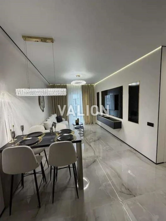 Продаж 1-к квартири вул. Михайла Максимовича 36