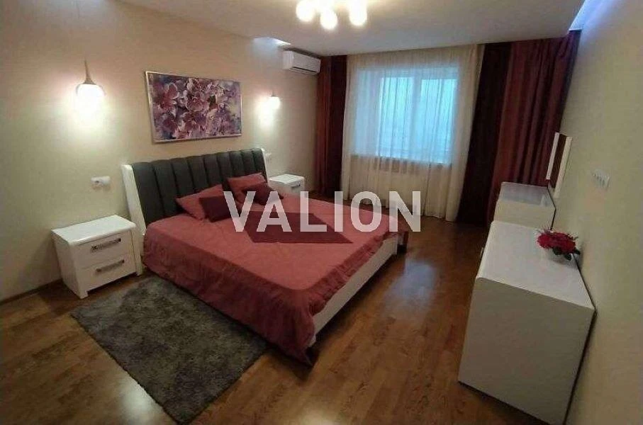 Продаж 3-к квартири вул. Гарматна вул. 38а