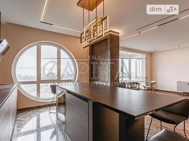 For sale 4-room apartment 200 sq. m. on 18 Instytutska Street • ID 34