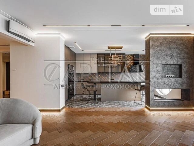 For sale 4-room apartment 200 sq. m. on 18 Instytutska Street • ID 34