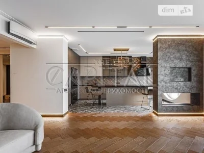 For sale 4-room apartment 200 sq. m. on 18 Instytutska Street • ID 34